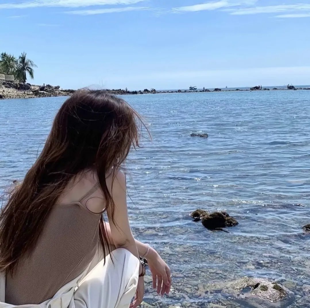玻璃雪海报